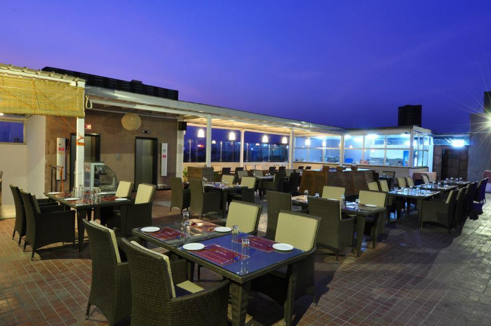 Hotel Vijay Parkinn, Gandhipuram, Coimbatore Exterior photo