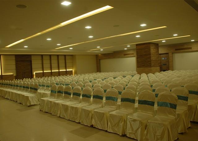 Hotel Vijay Parkinn, Gandhipuram, Coimbatore Exterior photo